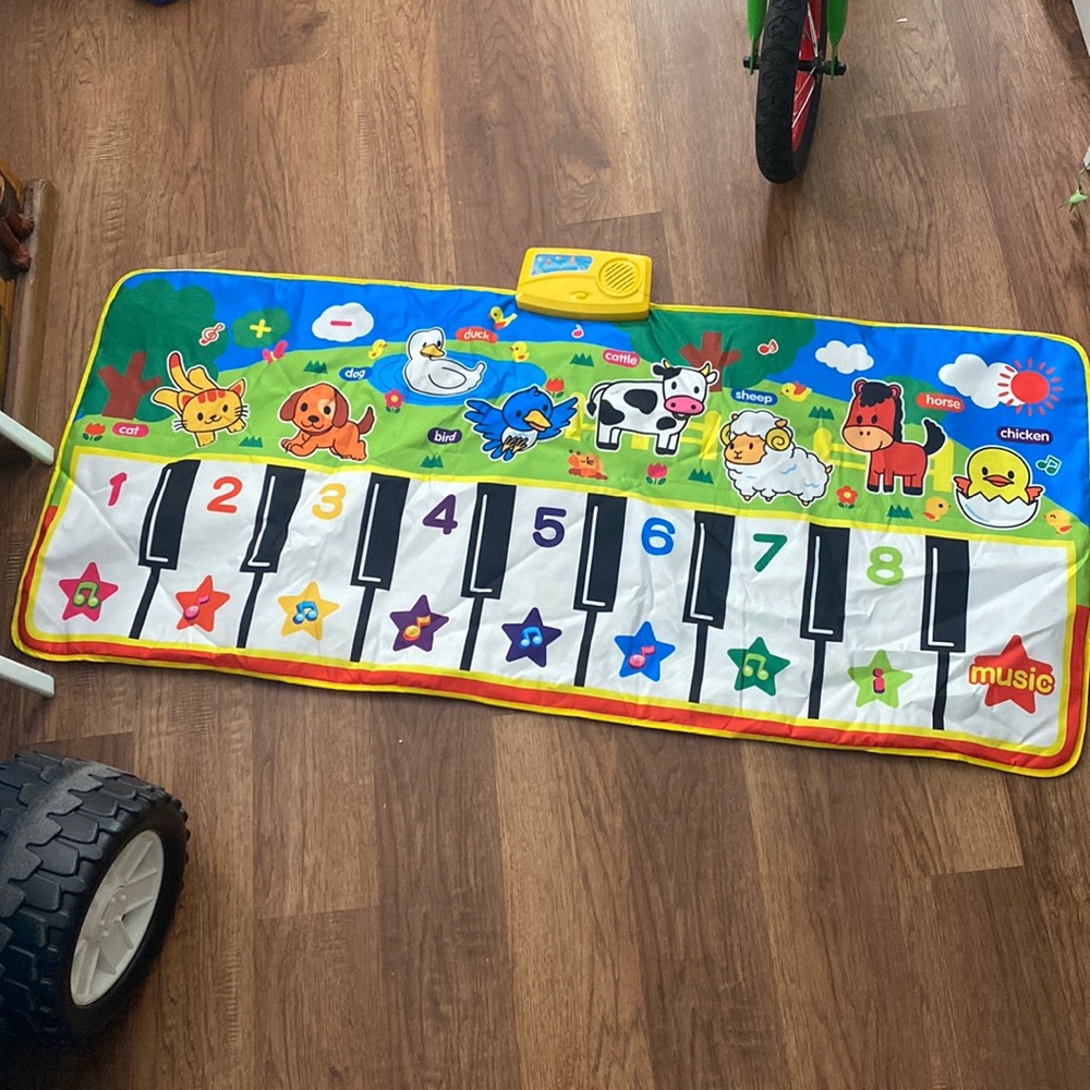 Children’s piano playmat